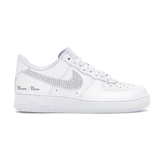 Tomkat Customs CUSTOM SNEAKER Nike Air Force 1 low Diamond swoosh + uw naam